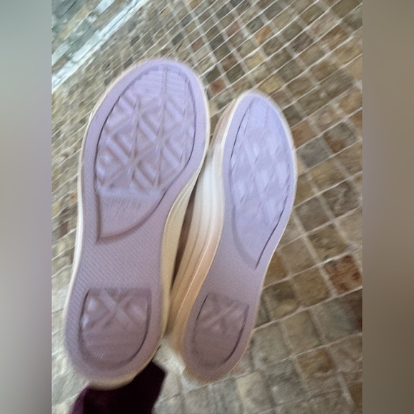 Converse Women's Soft Pink Embroidered crystals High-Tops - Picture 7 of 13